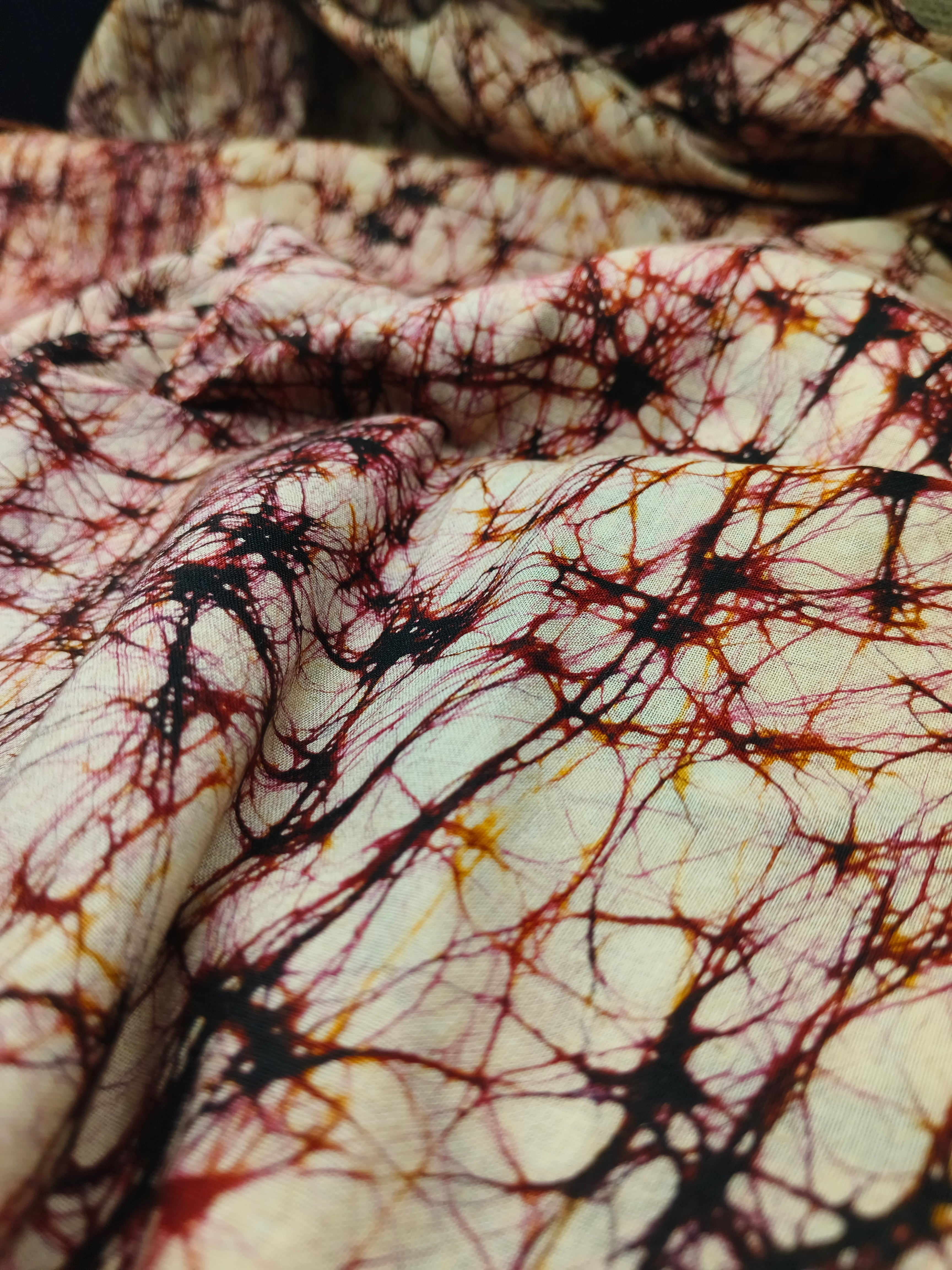 RED COFFEE COTTON HAND BATIK PRINT FABRIC 08